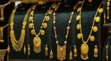 تحرك جديد بالأسواق.. سعر جرام الذهب عيار 14 خلال تعاملات منتصف اليوم الأحد